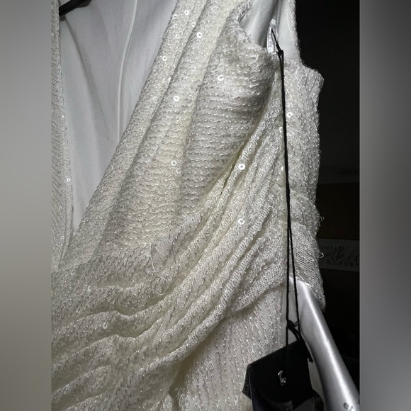 MAC DUGGAL • WHITE LONG SLEEVELESS SEQUINS GOWN 26598• NWT - Picture 5 of 9